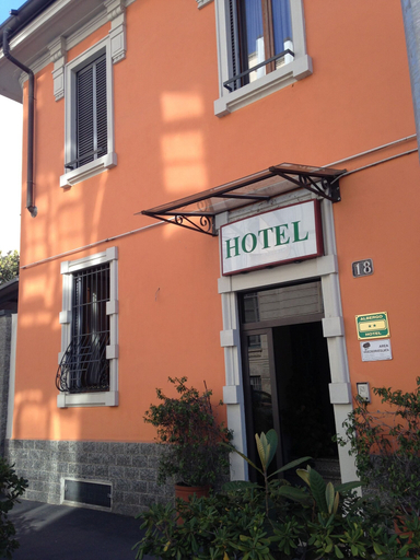 Exterior & Views 2, Hotel La Caravella Milano, Milano