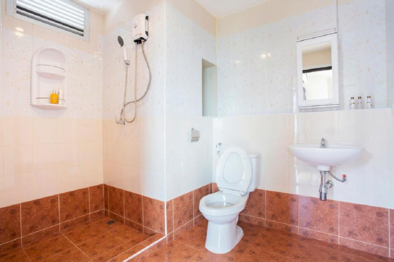 Bathroom 3, City 1 Residence, Pattaya