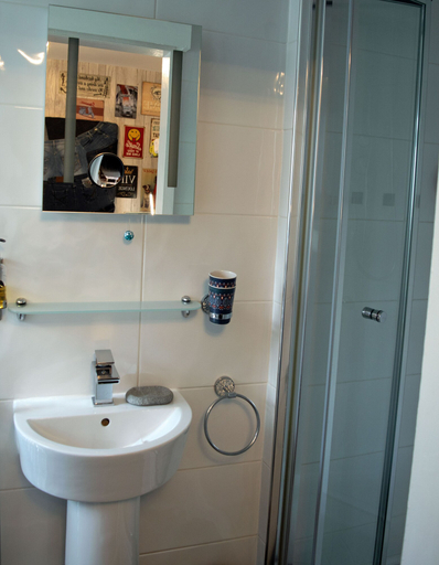 Bathroom 3, The Arthington Guest House, Blackpool
