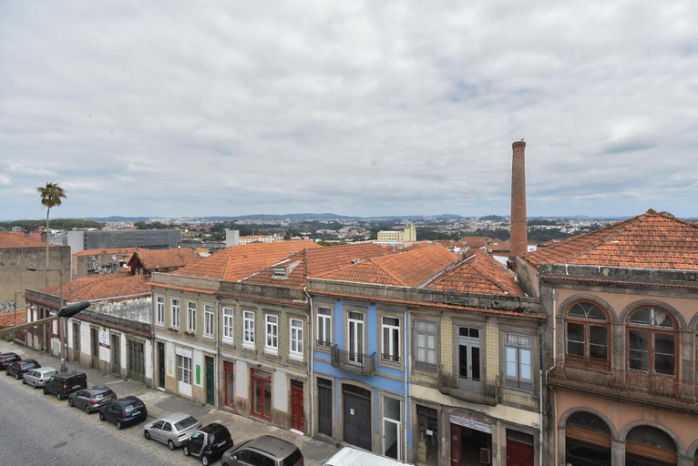 Others 4, Oporto Bernardes Studios - Heroismo, Porto