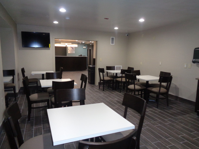 Food & Drinks 5, Sleep Inn & Suites Tallahassee-Capitol, Leon