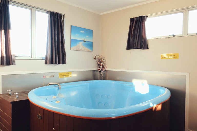 Bathroom 3, Gateway International Motel, Rotorua