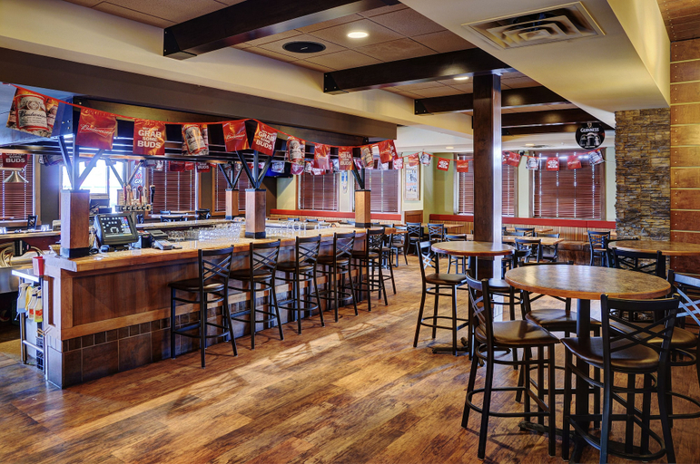 Food & Drinks 5, Lakeview Inns & Suites Fort Saskatchewan, Division No. 11
