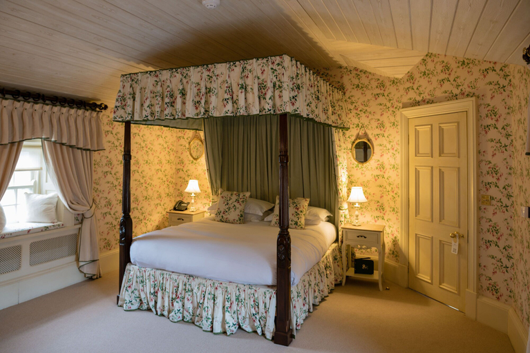 Bedroom 2, Cliff at Lyons