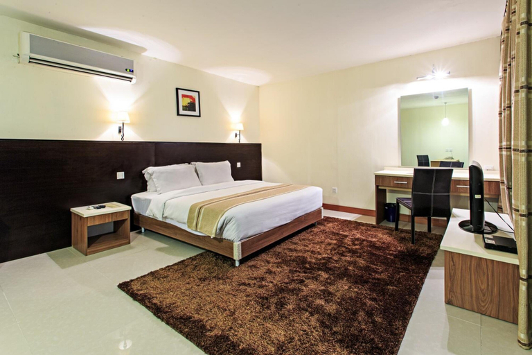 Bedroom 3, The Orchard Cebu Hotel & Suites powered by Cocotel, Mandaue City