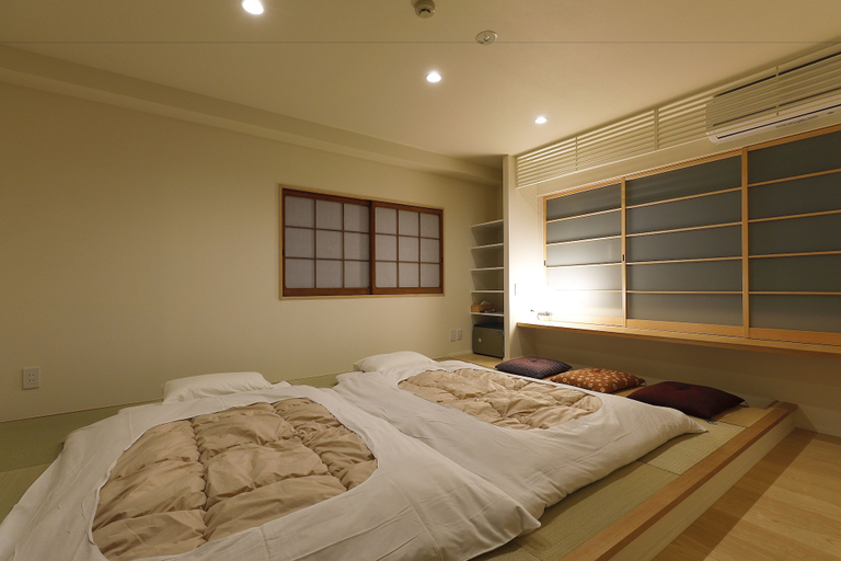 Bedroom 4, Ryokan Azumaya, Kyoto