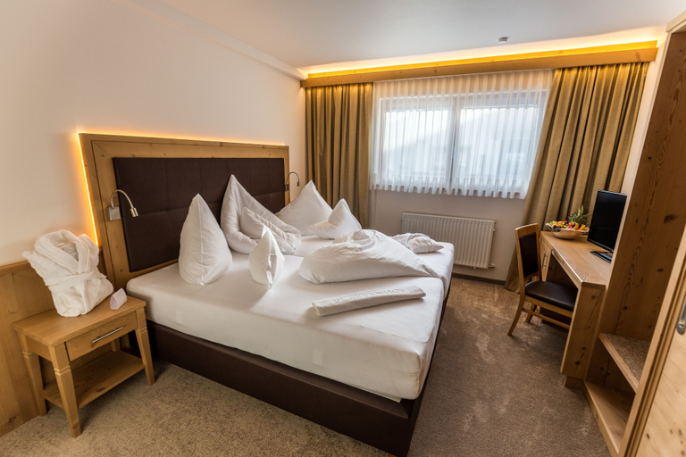 Bedroom 3, Hotel Plattenhof , Bludenz