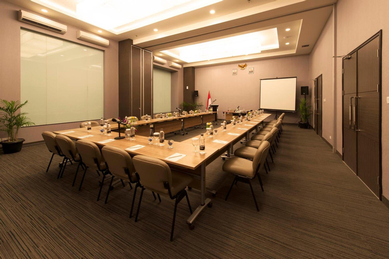 Business Facilities 22