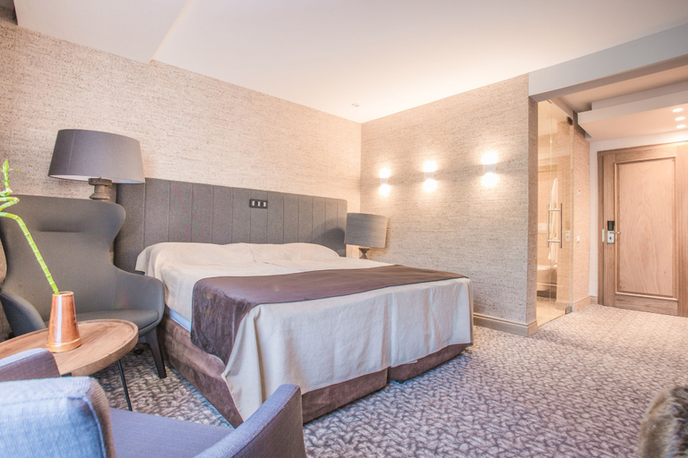 Bedroom 3, Alpin Resort Hotel, Brasov