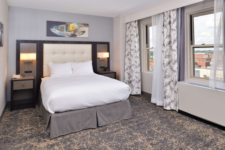 Bedroom 14