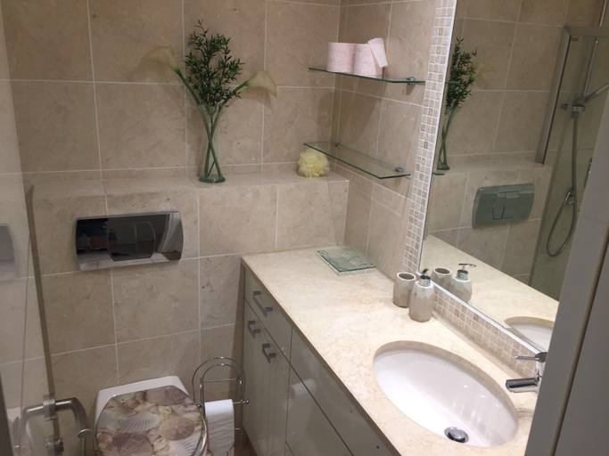 Bathroom 3, La Palmora Suites