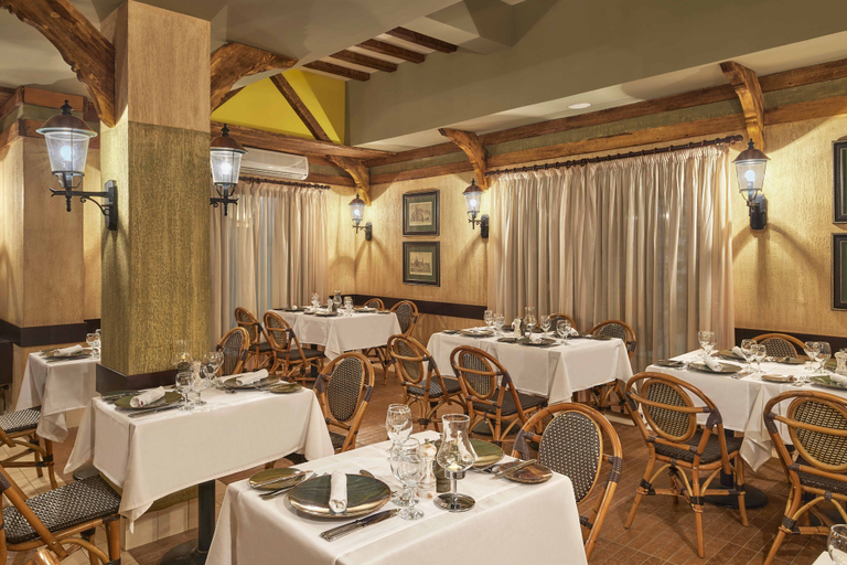 Food & Drinks 5, JAZ Neo Dar El Madina, Al-Qusayr
