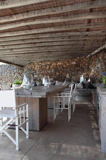 Food & Drinks, Villa DeLucien, South Aegean