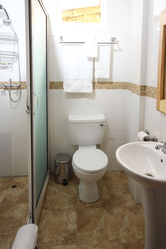 Bathroom 3, Luxury Hotel & Apts, City of Georgetown