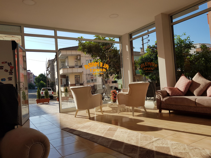 Lobby, Alemara Apart, Merkez