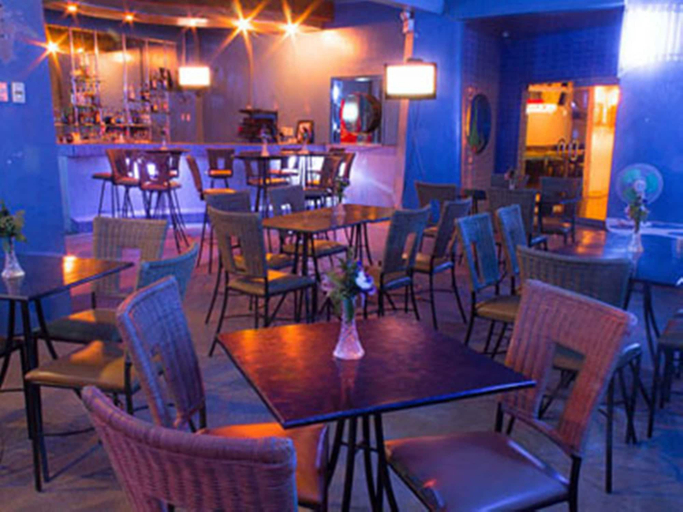 Food & Drinks 5, Matabungkay Beach Hotel, Lian