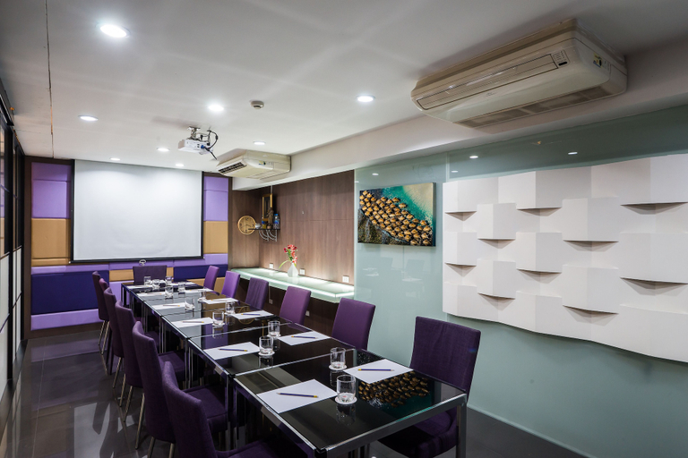 Business Facilities 4, Beyond Suite Hotel, Bang Plad