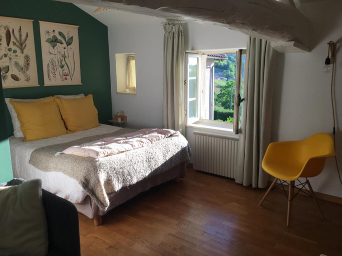 Bedroom 3, Chambres d'hôtes Les Picorettes , Rhône