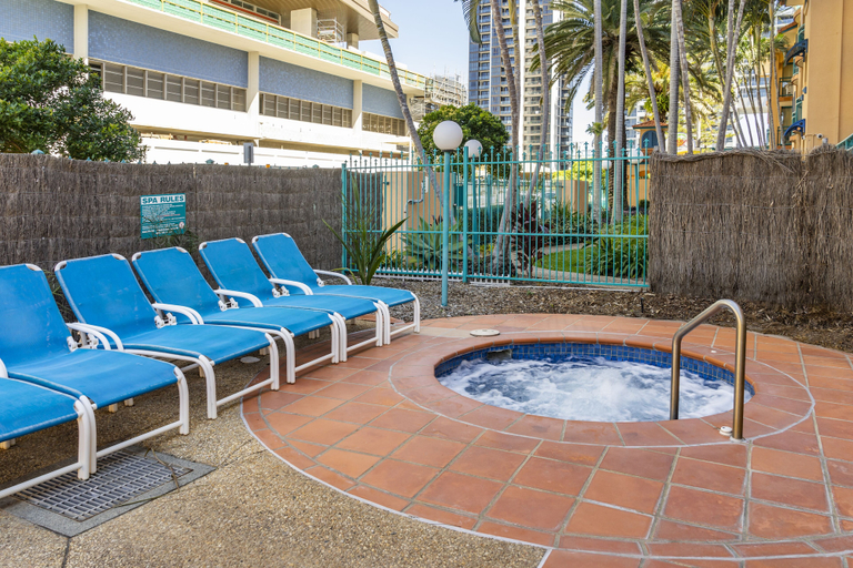 Sport & Beauty 2, Aruba Sands Resort, Gold Coast
