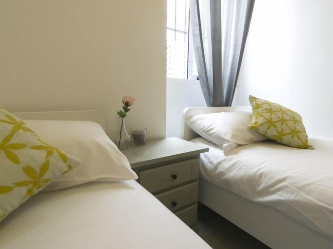Bedroom 3, RentalSevilla Apartamento recién reformado en el Gran Poder, Sevilla
