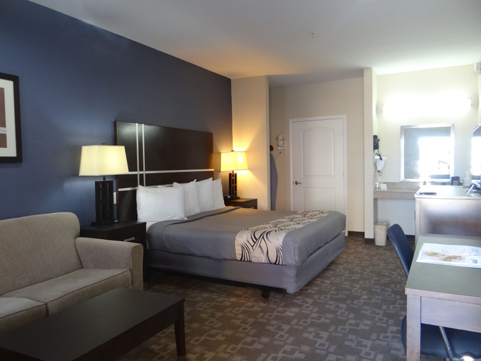 Bedroom 3, Crystal Inn - Garth Rd, Houston