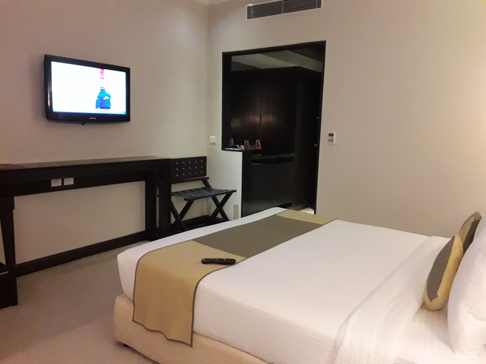 Bedroom 3, Goldfinch Hotel Delhi NCR, Faridabad