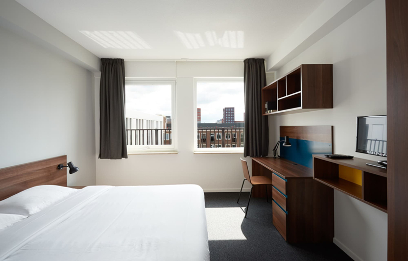 Bedroom 5, The Social Hub The Hague, The Hague