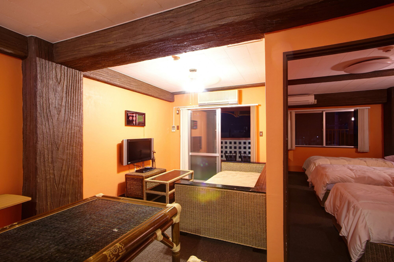 Bedroom 3, Royal Hotel, Yomitan