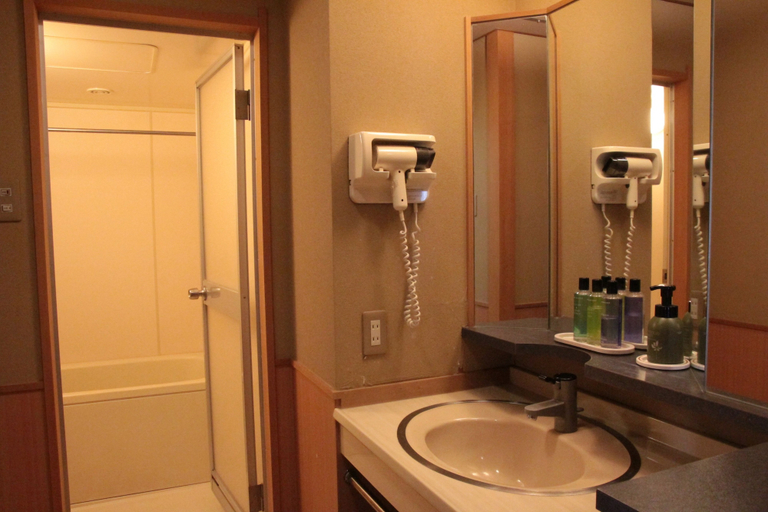 Bathroom 4, Hotel Futaba, Minamiuonuma