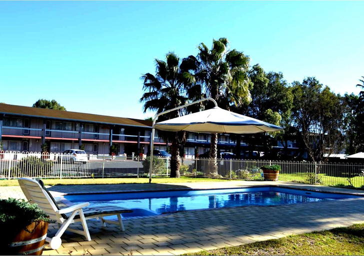 Sport & Beauty 2, Wanderlight Motor Inn, Mid-Western Regional - Pt A