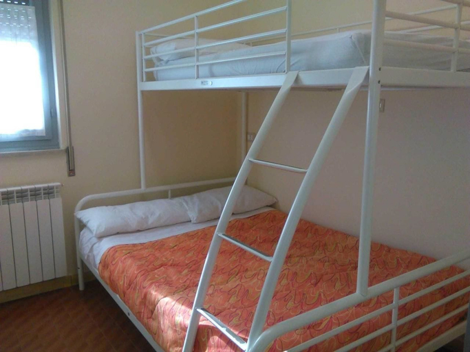 Bedroom 4, Ostello Angolo Verde, Brescia