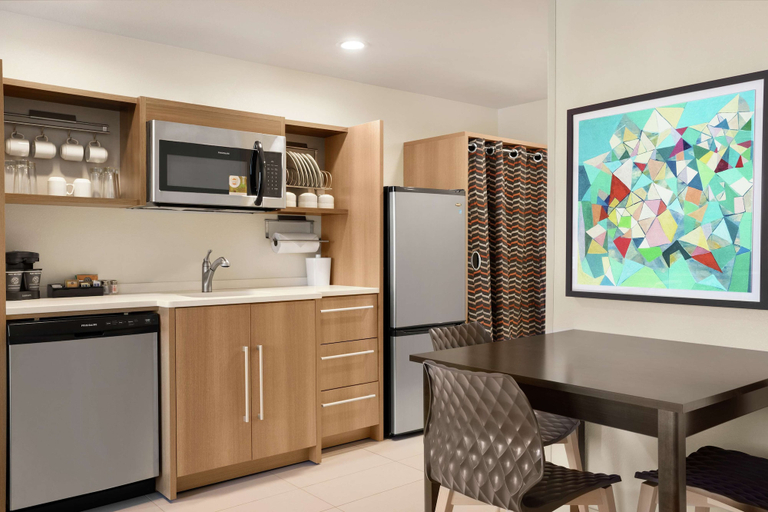 Dining Room 25