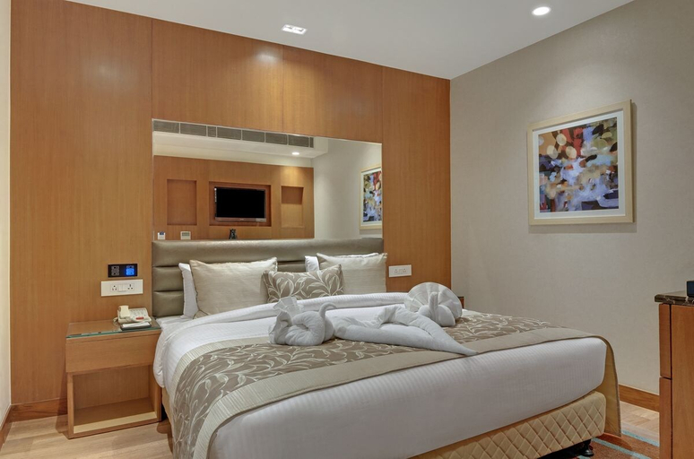Bedroom 3, Beacon Hotel Nirman Vihar New Delhi, Delhi