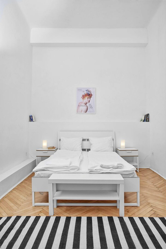 Bedroom 2, Legendary Ernesto II, Budapesti