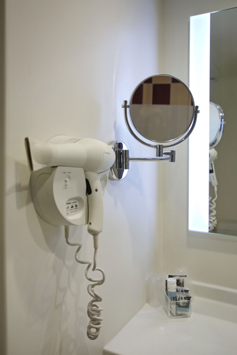 Bathroom 4, Mercure Grenoble Centre Alpotel Hotel, Isère