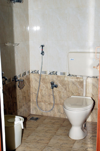 Bathroom 3, KEK Accommodation, Kancheepuram