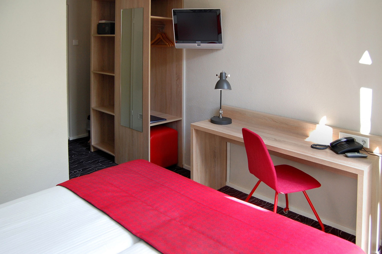 Bedroom 5, Huxley House Hotel, Amsterdam