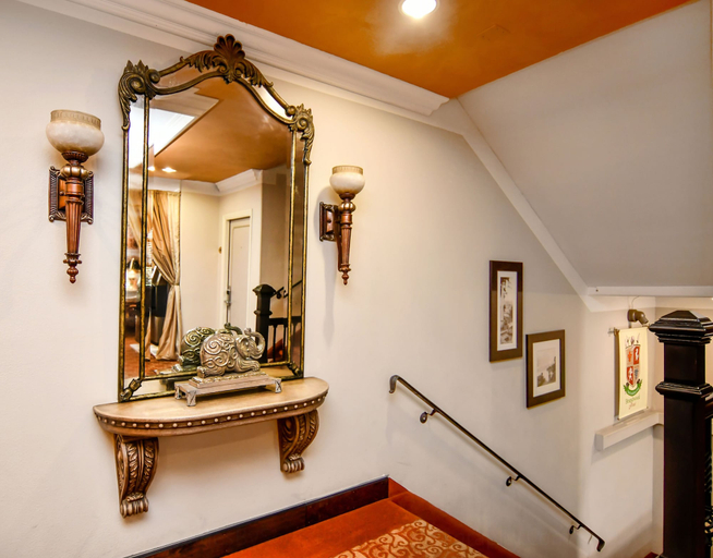 Bathroom 4, Brand Plaza Hotel, Los Angeles