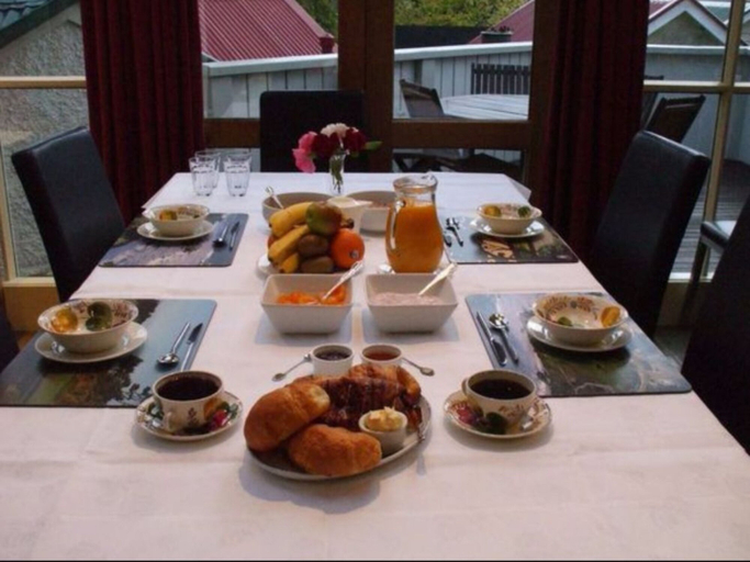 Food & Drinks, Arrowtown Lodge, Queenstown-Lakes