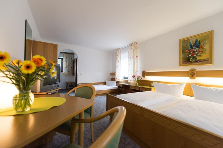 Bedroom 4, Hotel Dreisonnenberg, Freyung-Grafenau