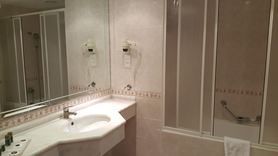 Bathroom 4, Kumburgaz Marin Princess Hotel, Büyükçekmece