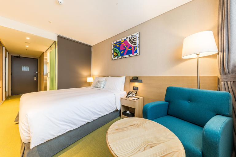 Bedroom 4, Howard Johnson by Wyndham Incheon Airport, Jung