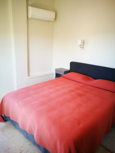 Bedroom 4, Ancienne Maison des Gardes, Vaucluse