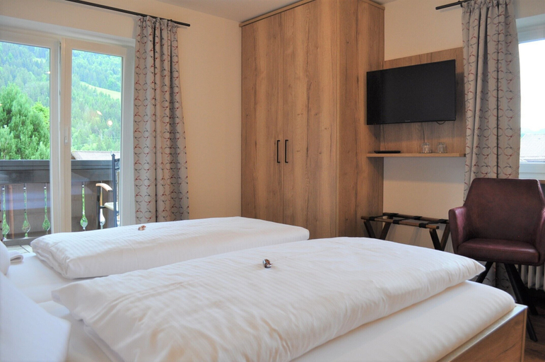 Bedroom 3, Hotel Malerwinkl, Oberallgäu