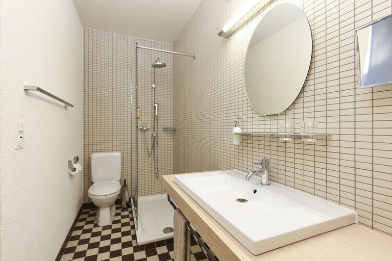 Bathroom 4, Steinenschanze Charming City & Garden Hotel, Basel