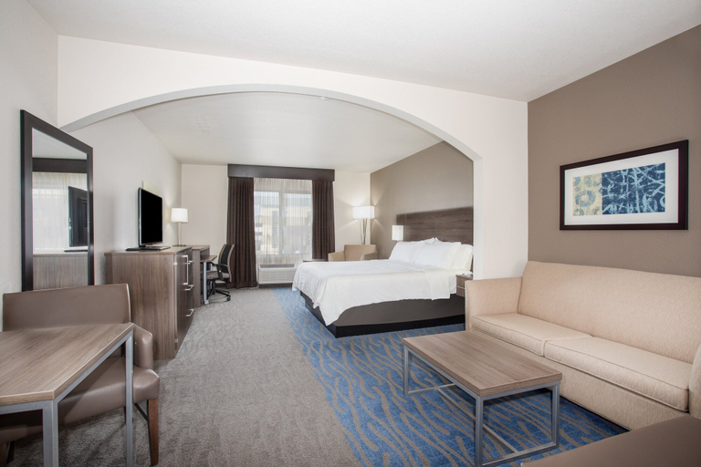 Bedroom 5, Holiday Inn Express & Suites MANHATTAN, Riley