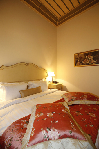Bedroom 2, Hotel Athina, Epirus