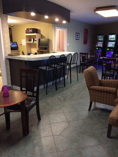 Food & Drinks 5, Days Inn by Wyndham Trois-Rivieres, Francheville
