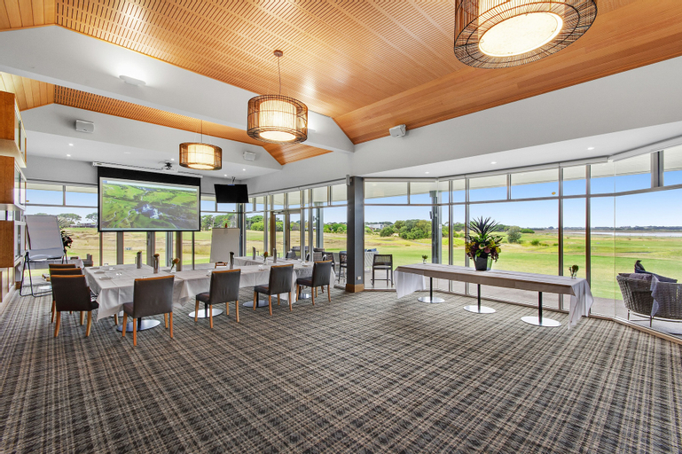 Food & Drinks 4, 13th Beach Golf Lodges, Greater Geelong - Pt B