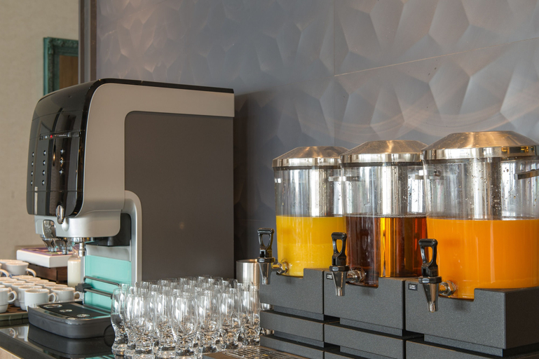 Food & Drinks 5, Three Corners Lifestyle Hotel, Budapesti